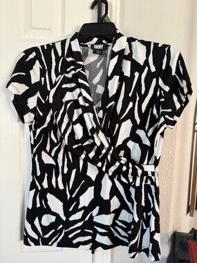 DKNY Women's Blouse Size L
